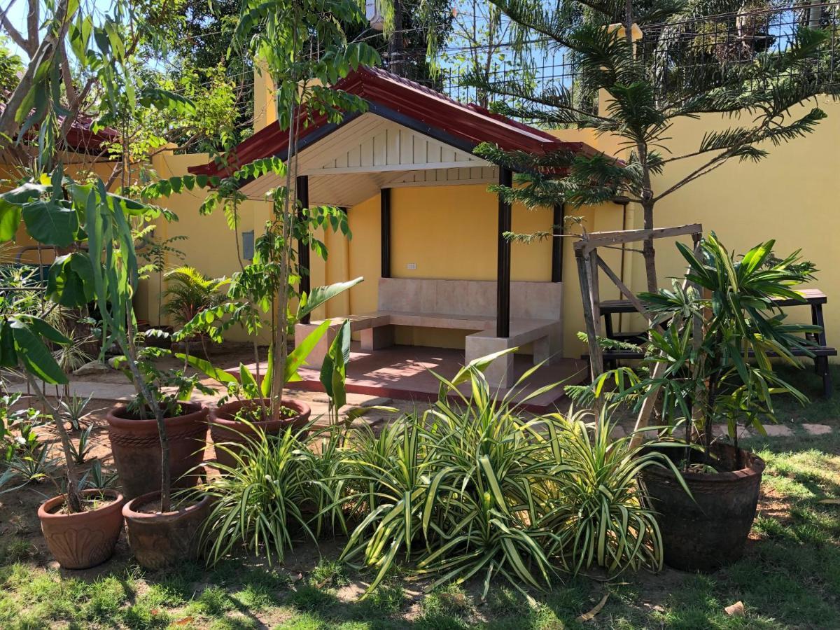 Strutz Art Garden Resort Bangued Luaran gambar