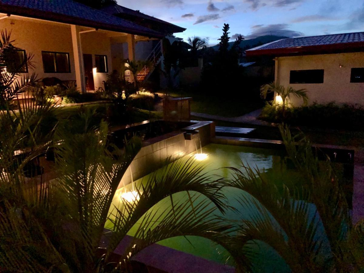 Strutz Art Garden Resort Bangued Luaran gambar