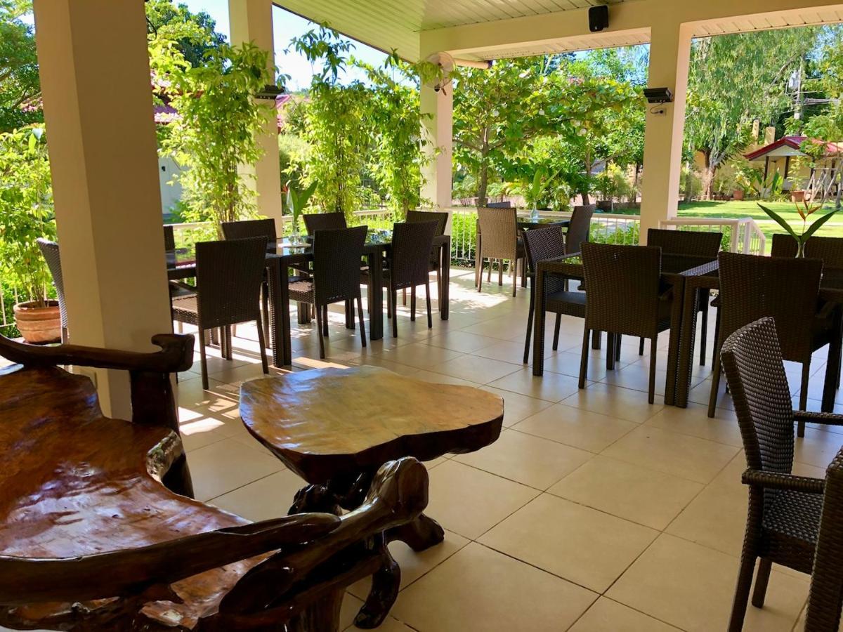 Strutz Art Garden Resort Bangued Luaran gambar