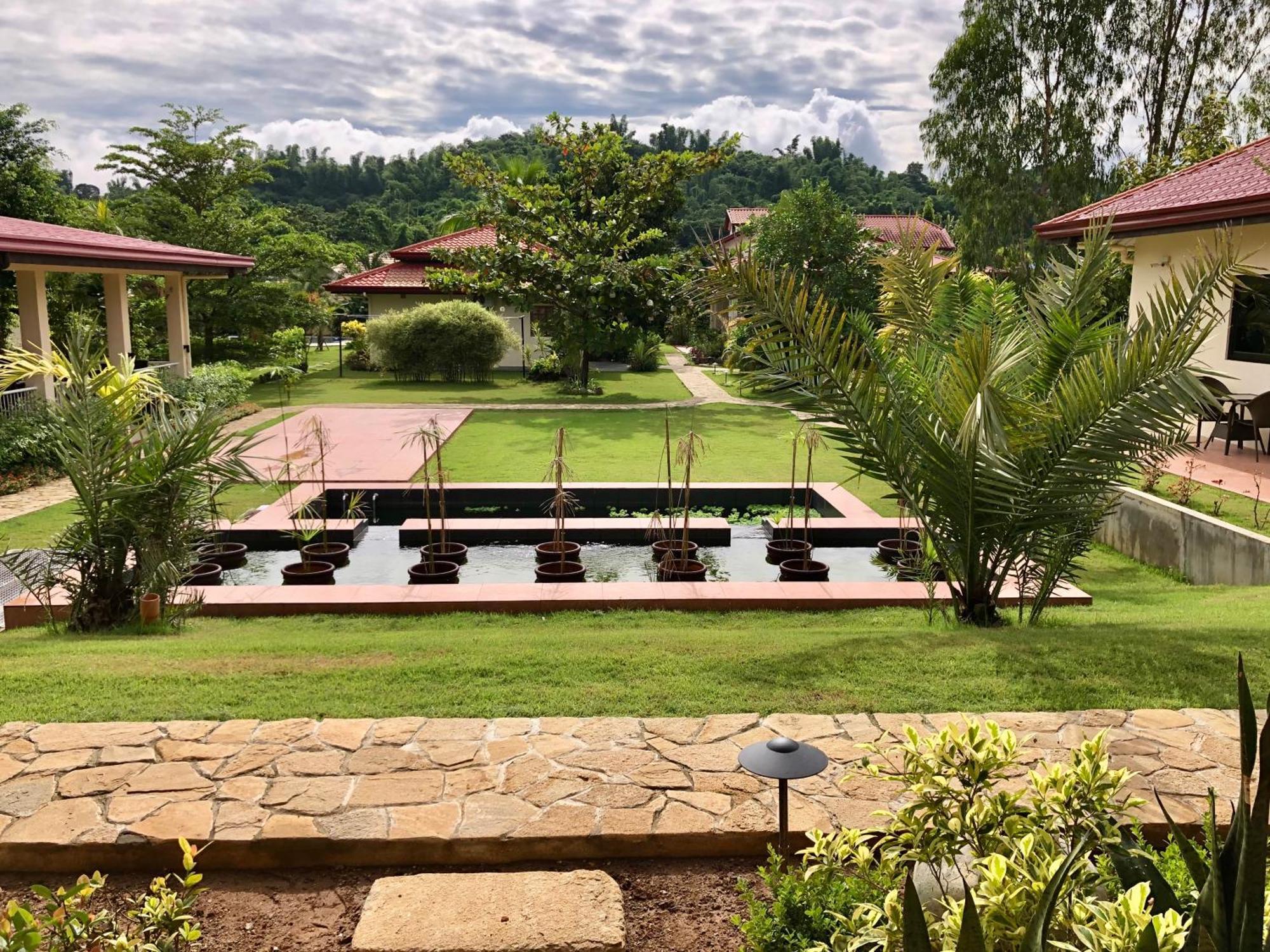 Strutz Art Garden Resort Bangued Luaran gambar