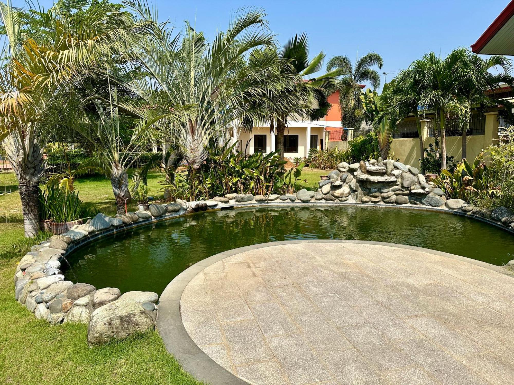 Strutz Art Garden Resort Bangued Luaran gambar