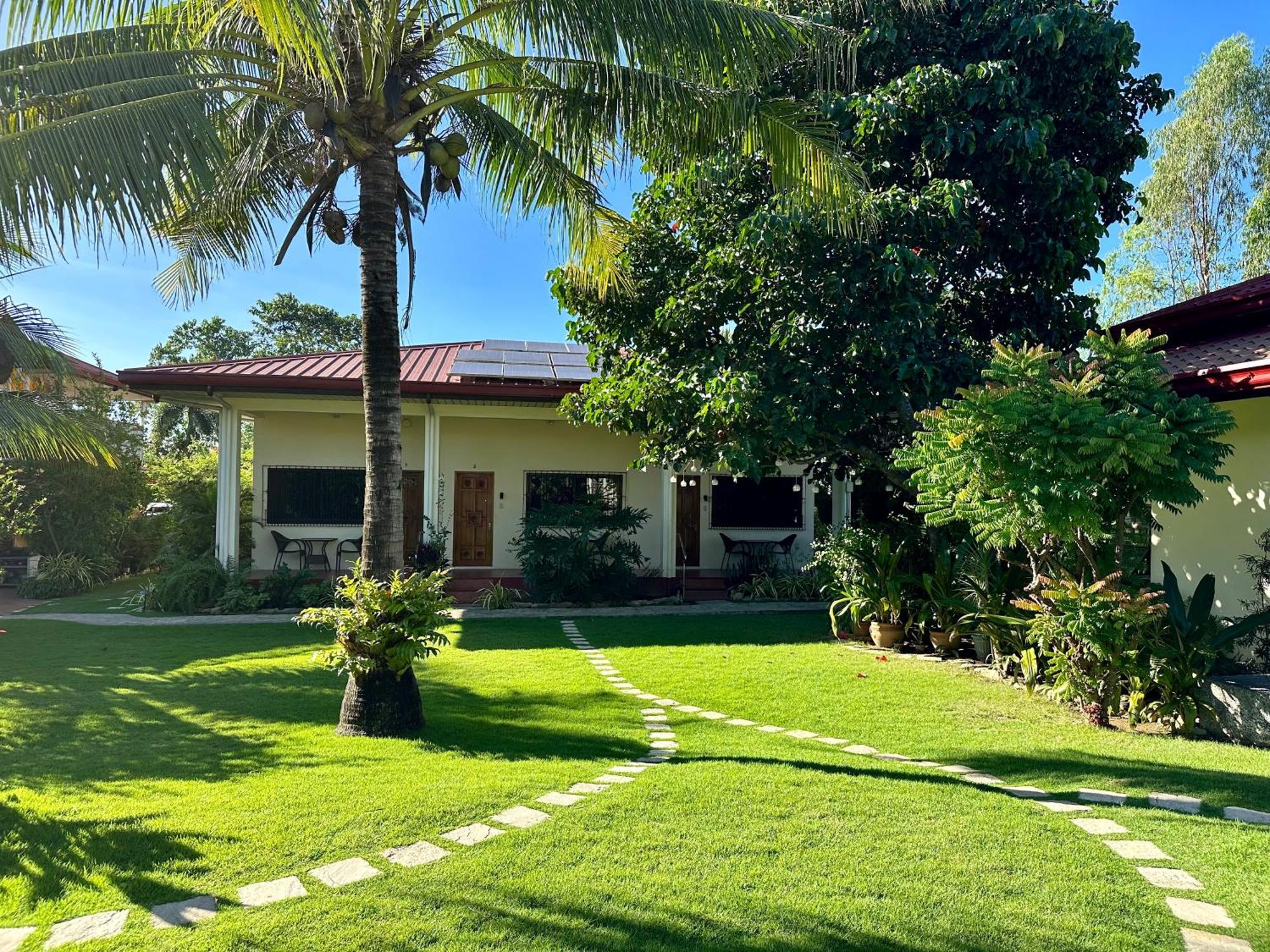 Strutz Art Garden Resort Bangued Luaran gambar
